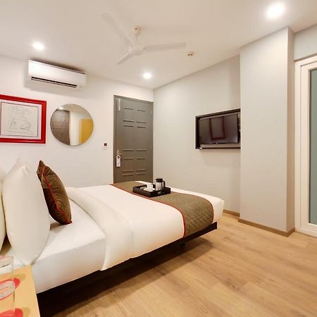 Oyo Townhouse 019 Anand Vihar Hotel Nueva Delhi Exterior foto