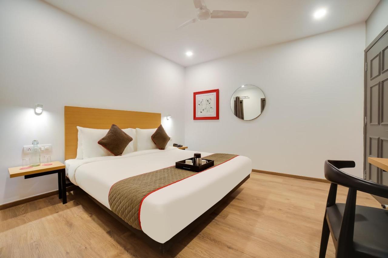 Oyo Townhouse 019 Anand Vihar Hotel Nueva Delhi Exterior foto