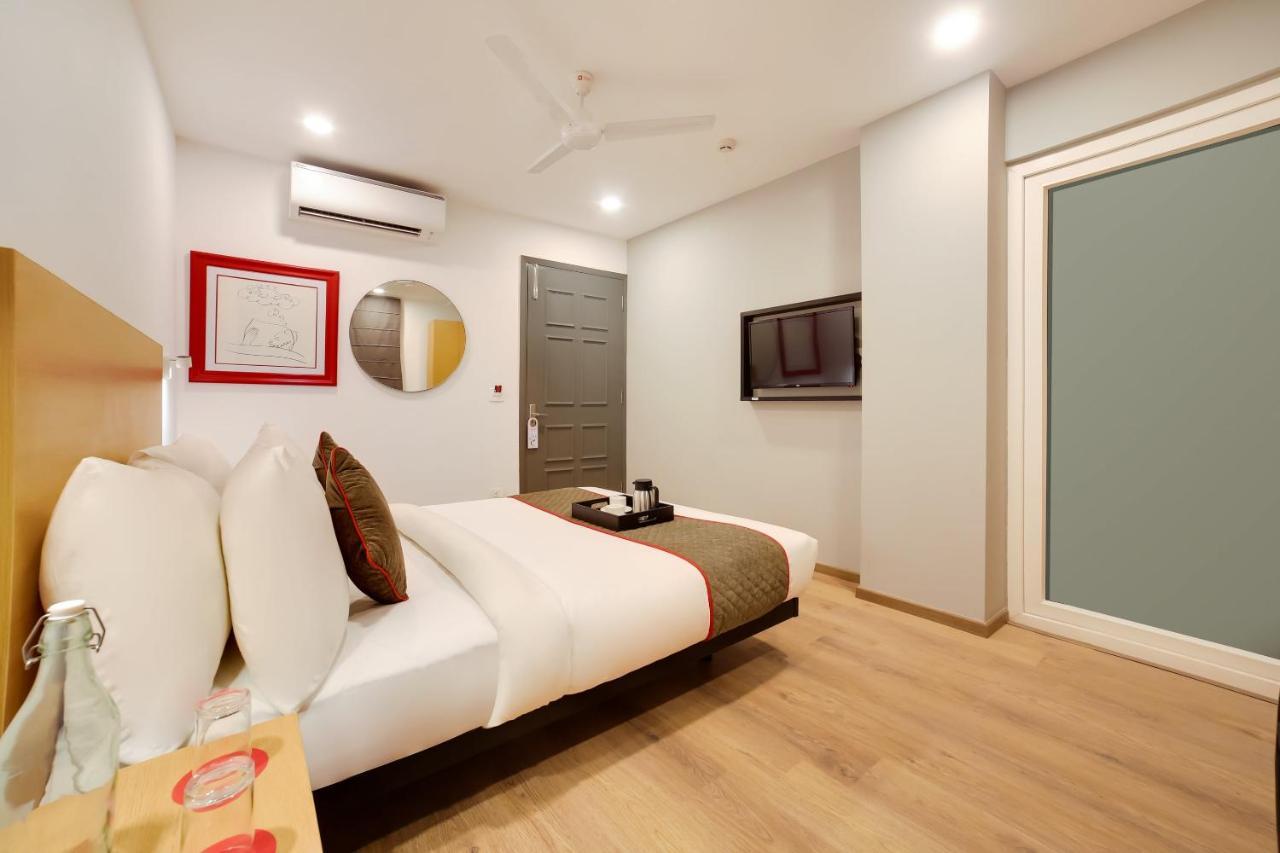 Oyo Townhouse 019 Anand Vihar Hotel Nueva Delhi Exterior foto